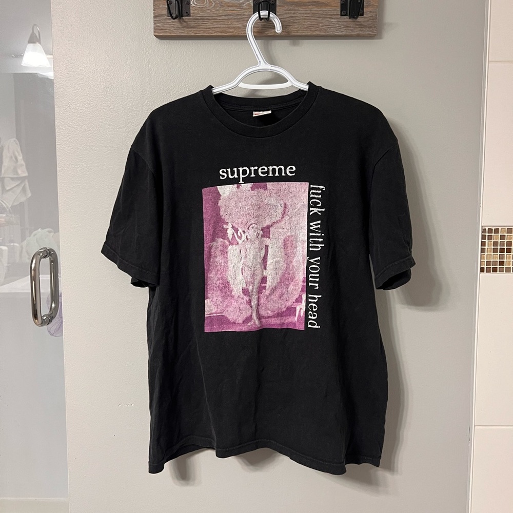 Supreme T-shirt